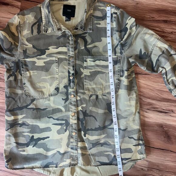 Stylish Forever 21 Green Camo Denim Jacket Size Large Snap Up - Picture 8 of 8
